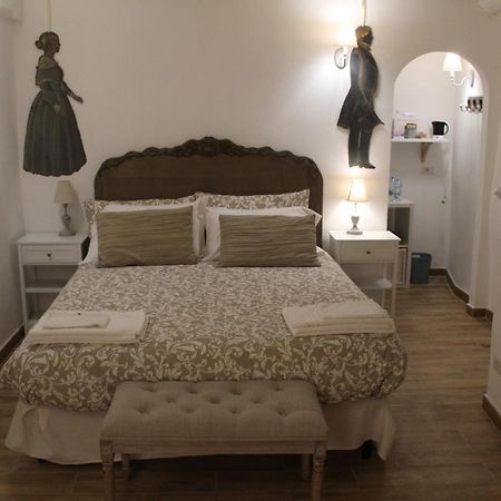Livia'S Charming Room Trevignano Romano Buitenkant foto