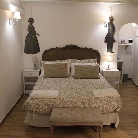 Livia'S Charming Room Trevignano Romano Buitenkant foto
