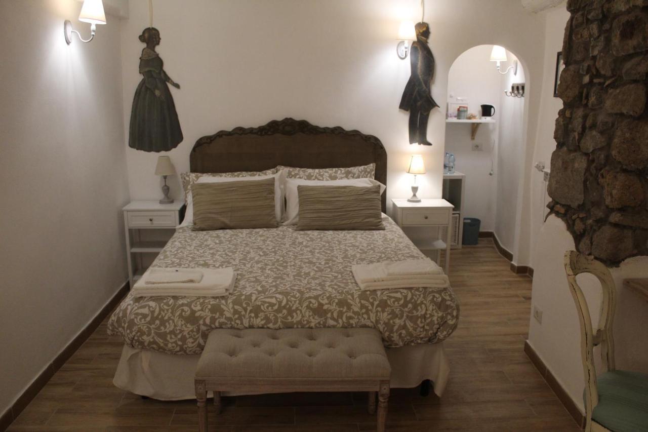 Livia'S Charming Room Trevignano Romano Buitenkant foto