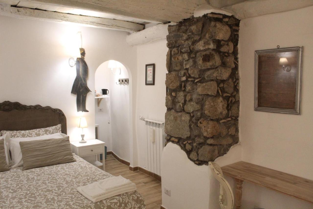 Livia'S Charming Room Trevignano Romano Buitenkant foto