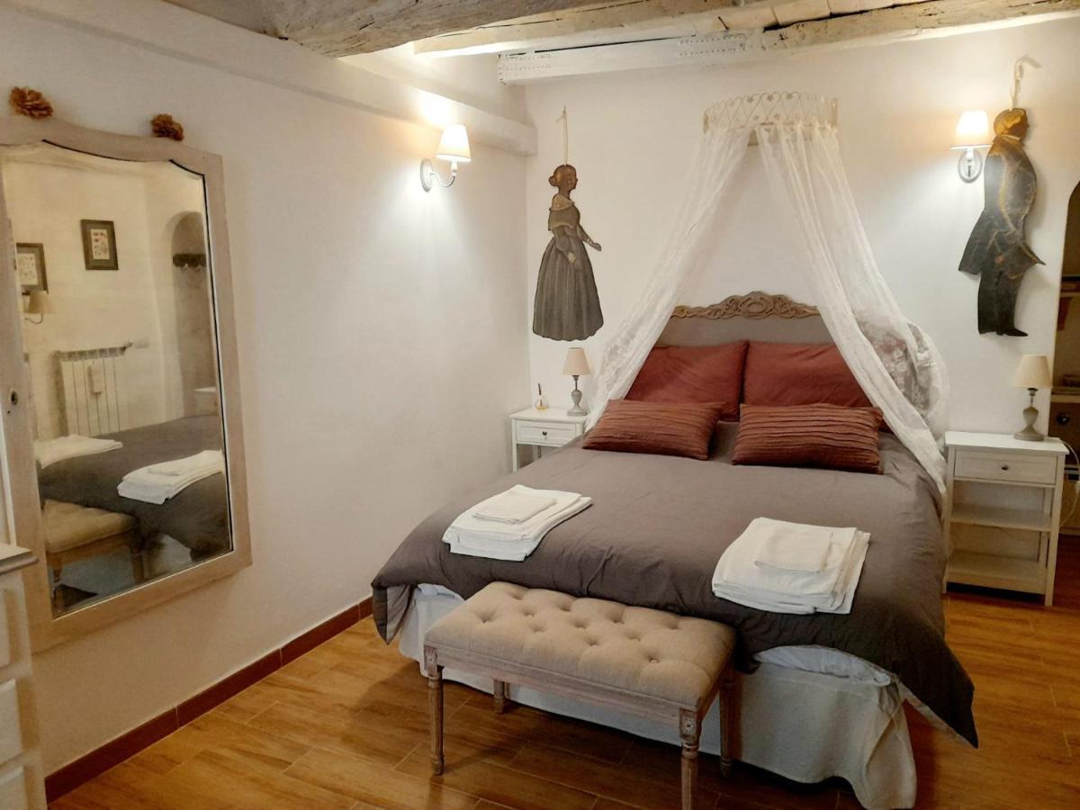 Livia'S Charming Room Trevignano Romano Buitenkant foto